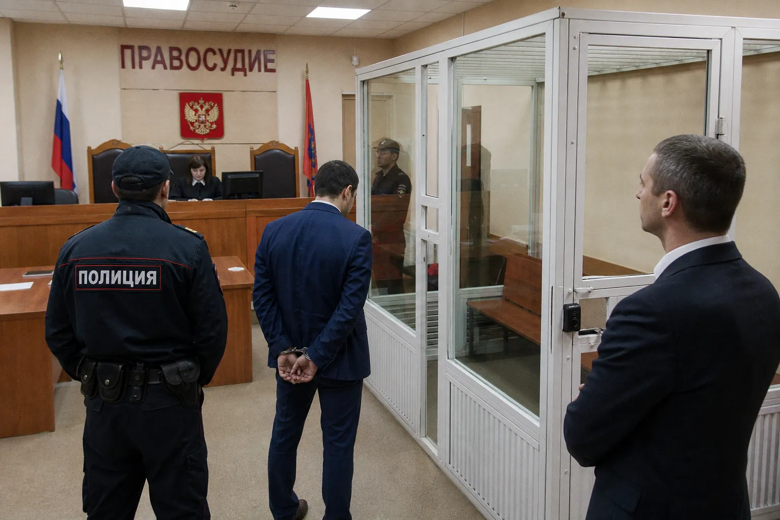 Гендиректора подрядчика отправили в колонию за хищения в парке «Болховкин луг»